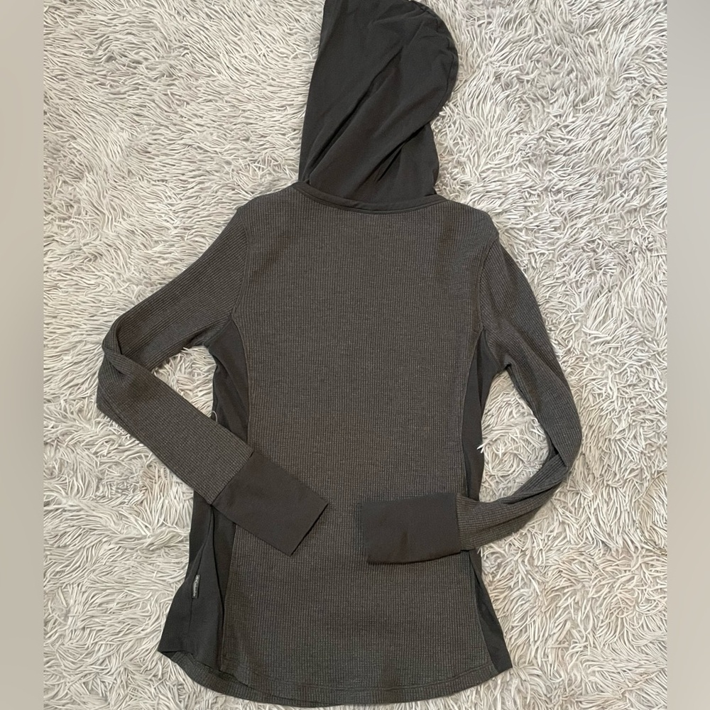 Columbia Sportswear Women's Long Sleeve Hooded Henley - Picture 4 of 10